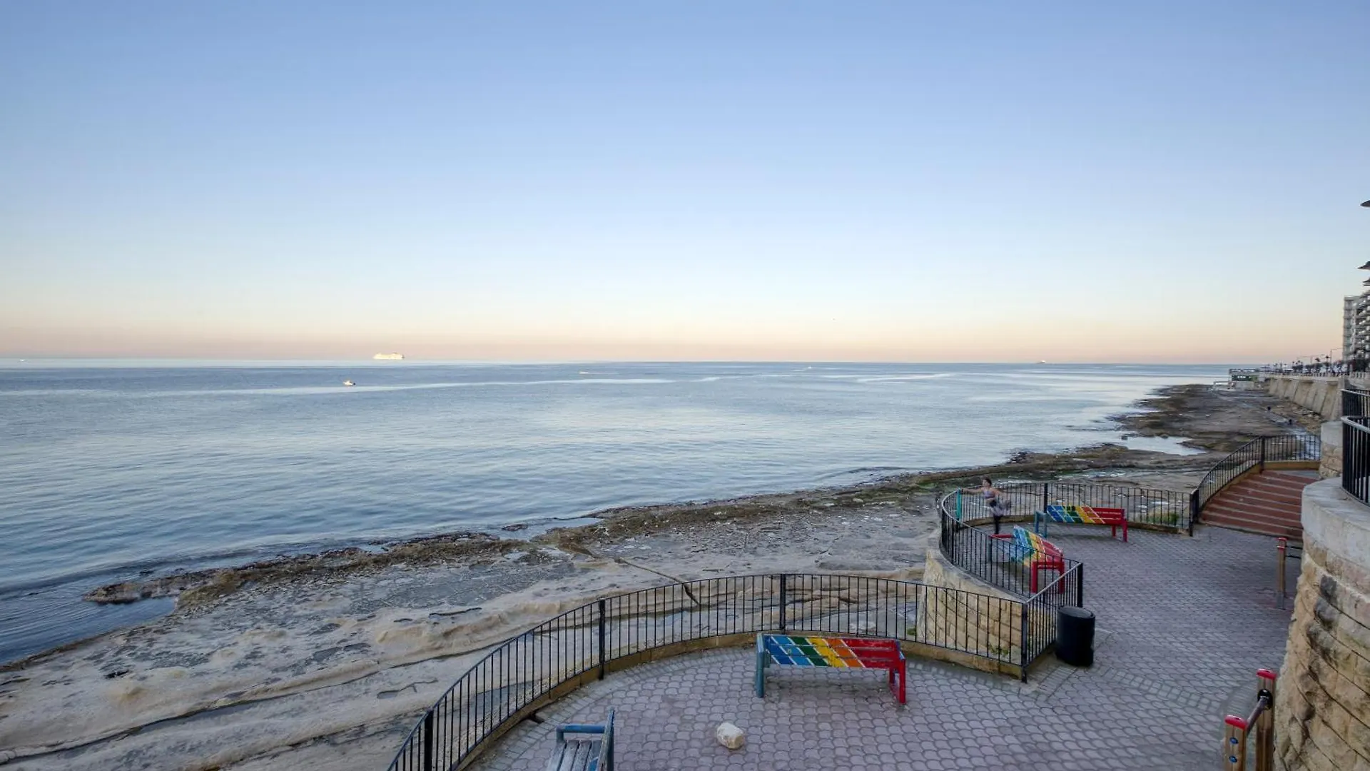 Seafront Sliema Apartment With Balcony & Sea Views By Jl