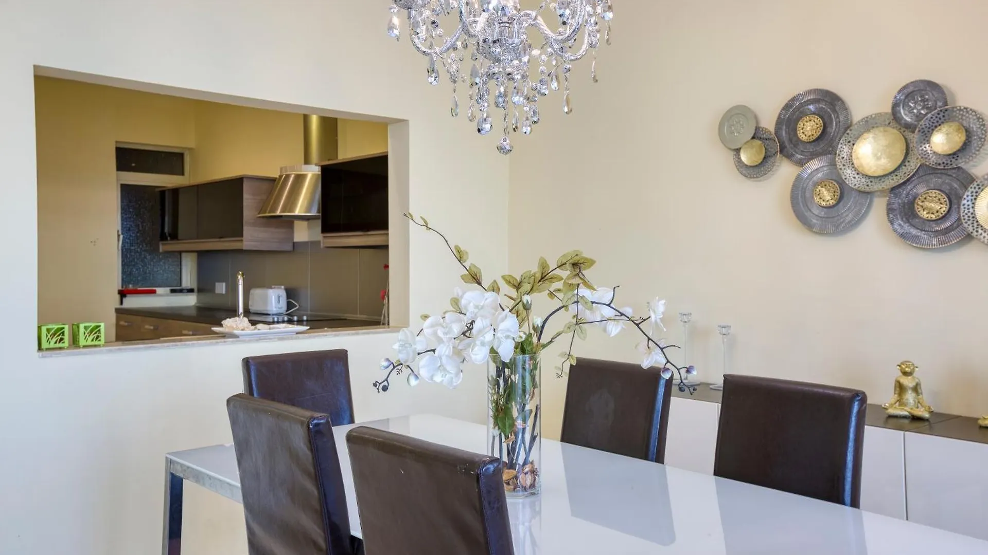 Seafront Sliema Apartment With Balcony & Sea Views By Jl