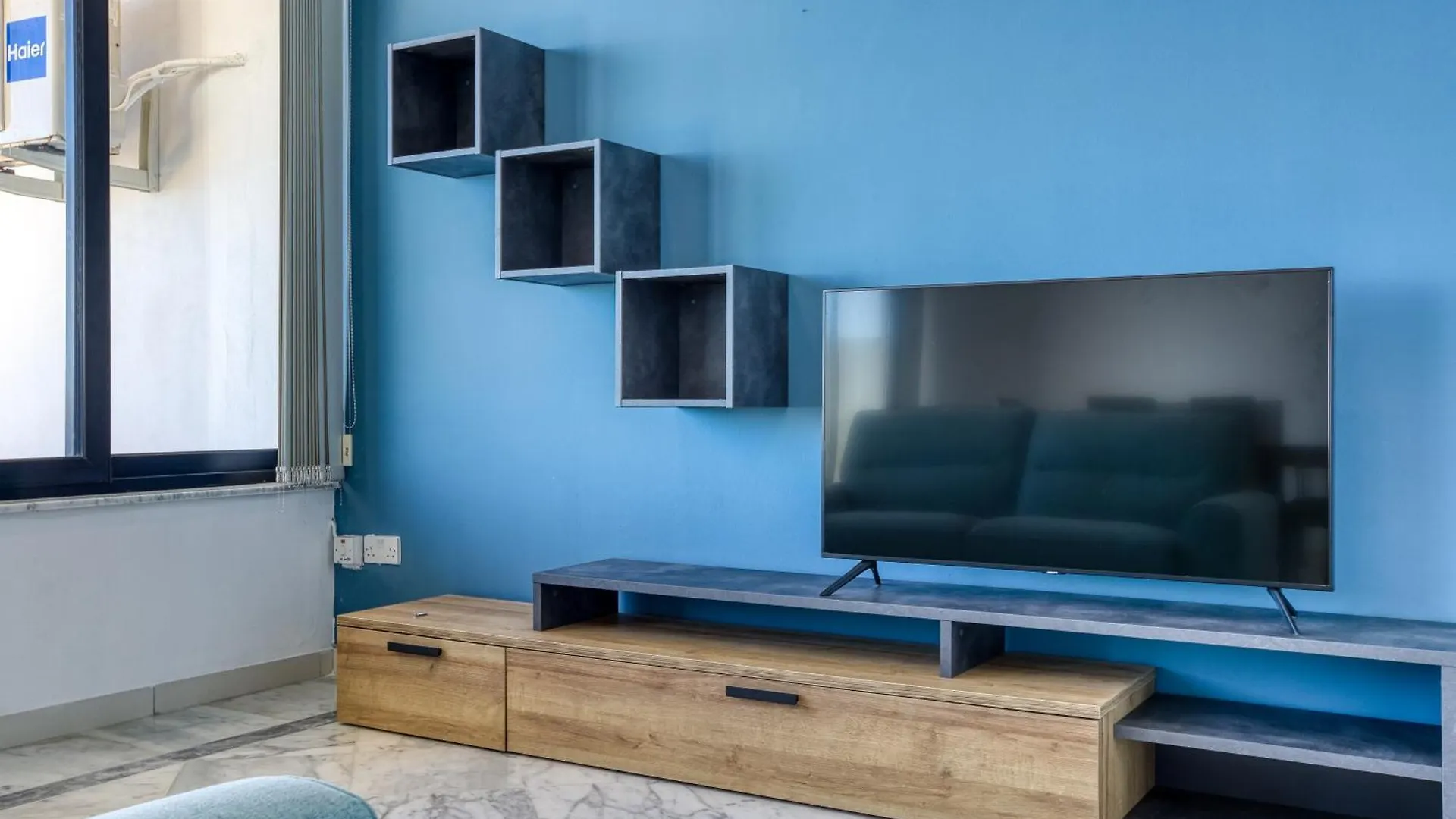 Seafront Sliema Apartment With Balcony & Sea Views By Jl