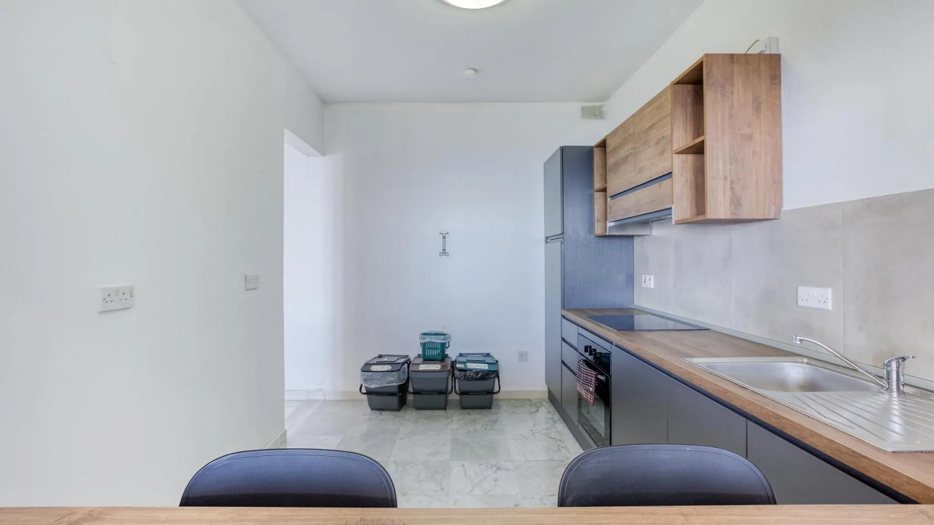 Seafront Sliema Apartment With Balcony & Sea Views By Jl Malte