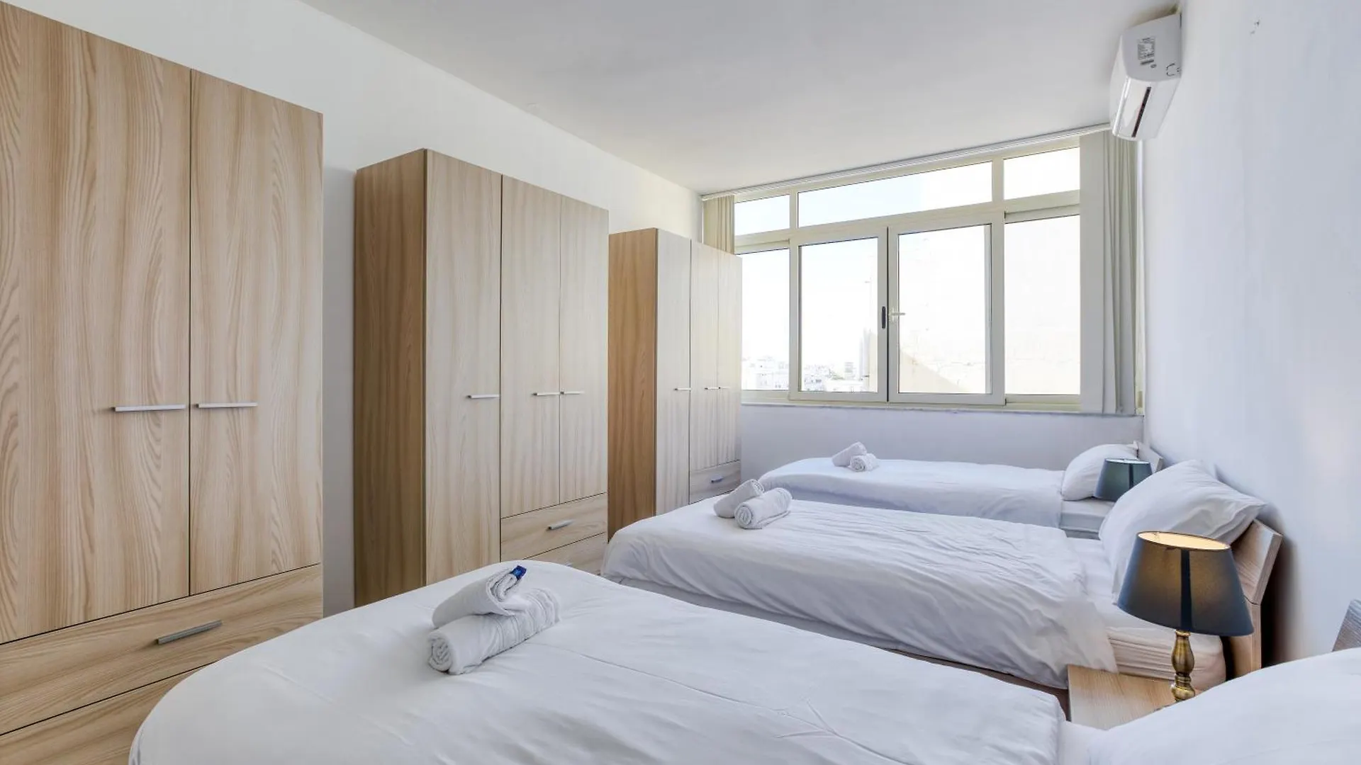 Seafront Sliema Apartment With Balcony & Sea Views By Jl
