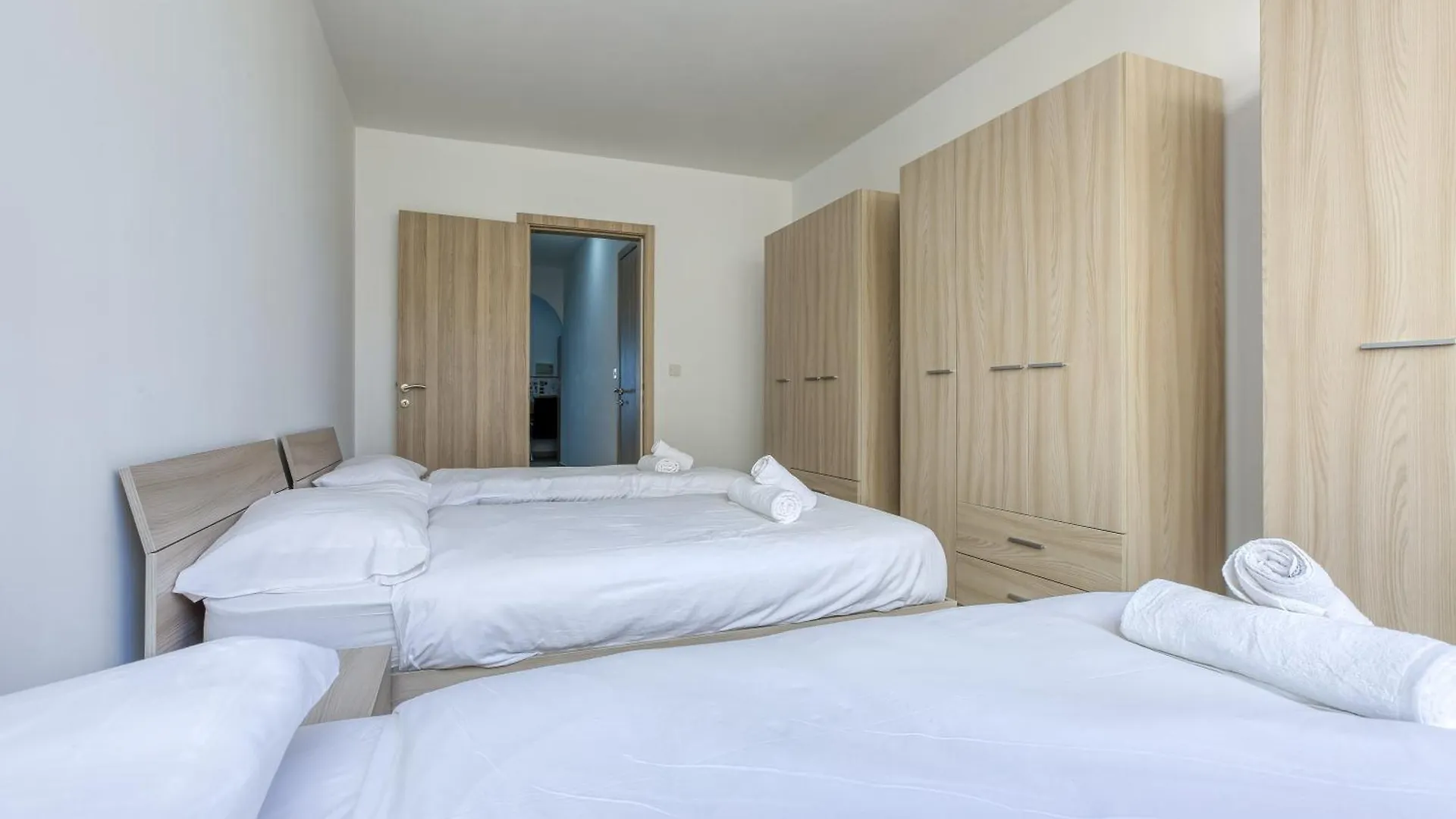 Seafront Sliema Apartment With Balcony & Sea Views By Jl