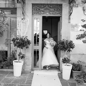 Gualtiero & 2*, Caltagirone Italie